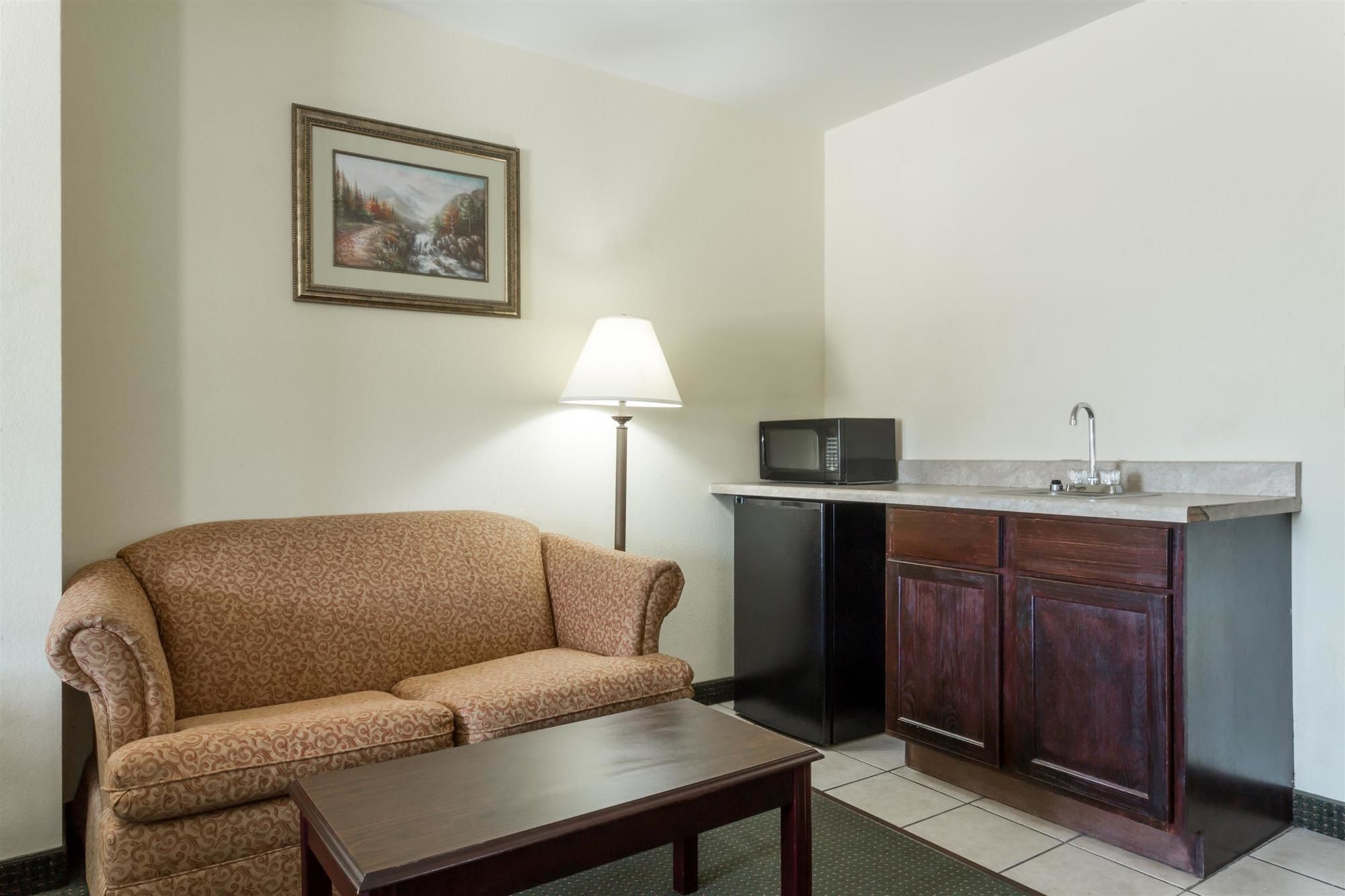 Фото Howard Johnson by Wyndham Houma