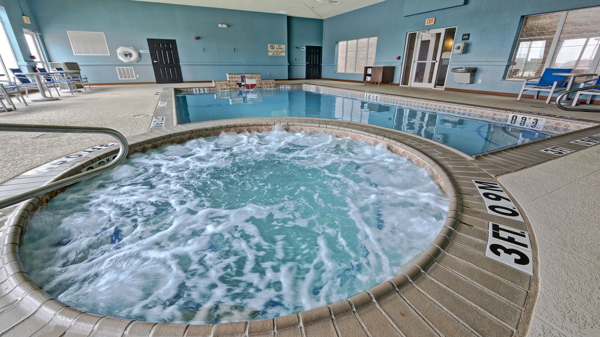 Фото Holiday Inn Express Hotel & Suites Corsicana, an Ihg Hotel