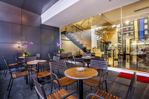 Внешний вид отеля Hotel 88 Embong Malang в Сурабой, фото 2