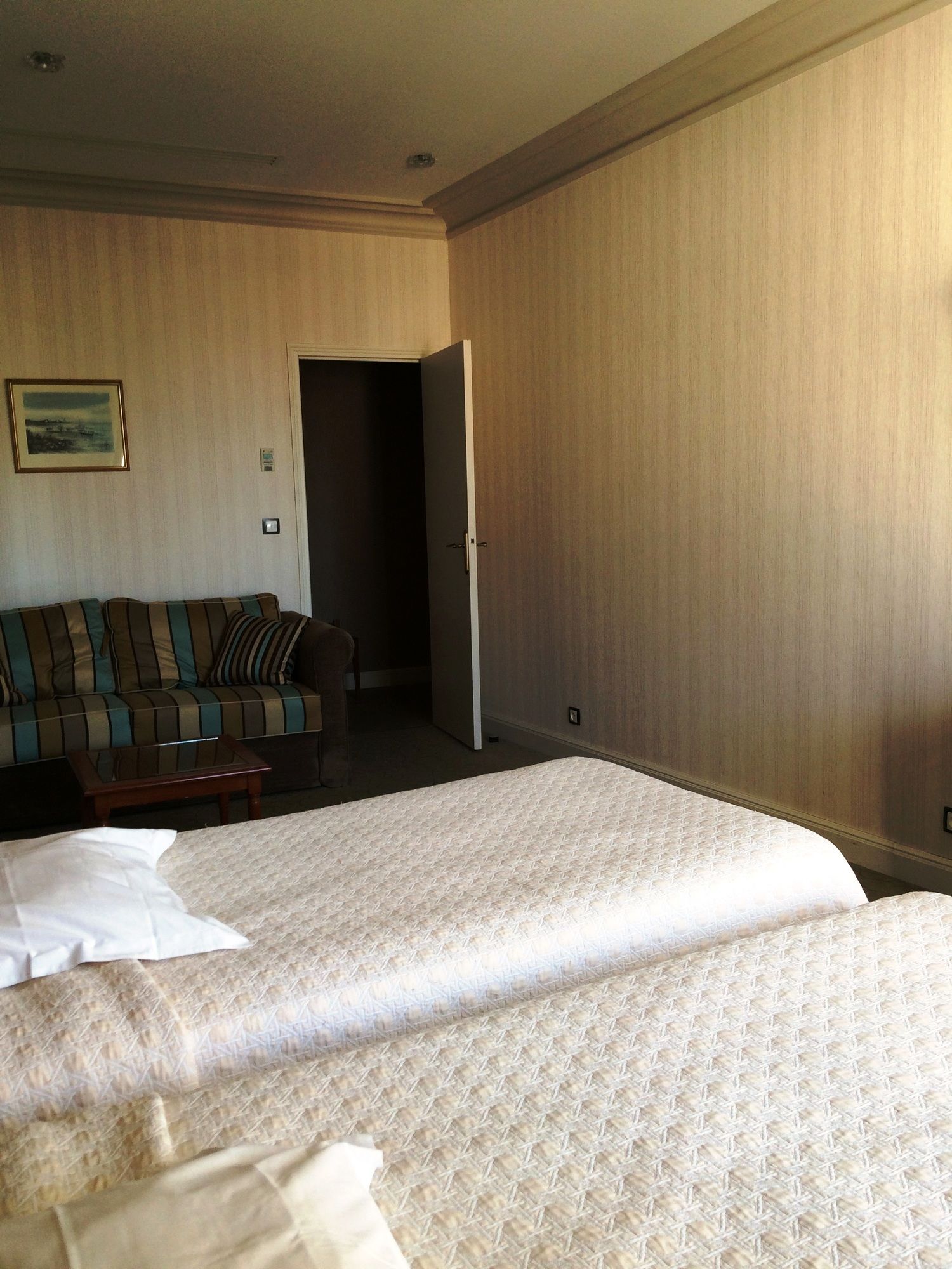 Фото Hotel France & Chateaubriand