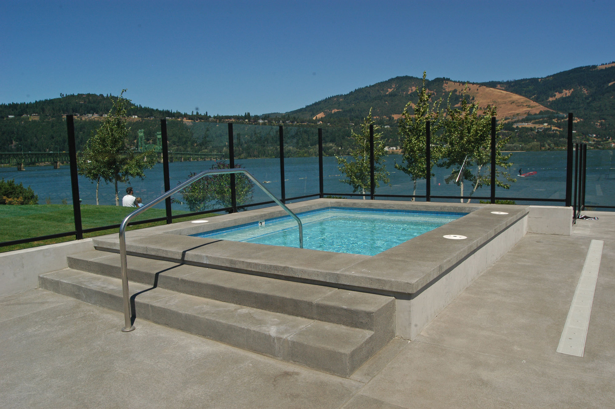 Фото Best Western Plus Hood River Inn