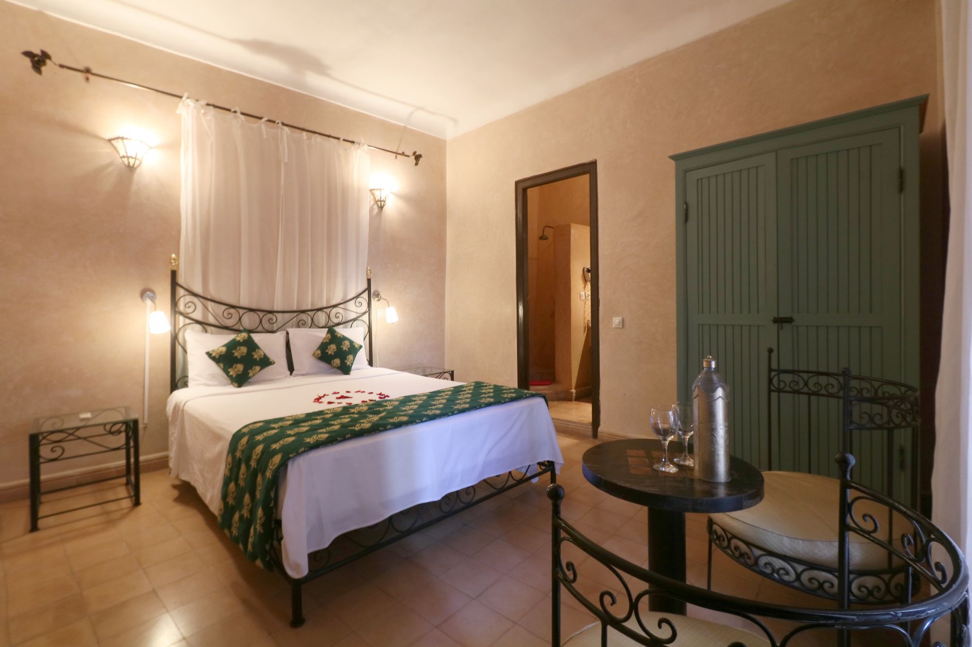 Фото Riad Alwane