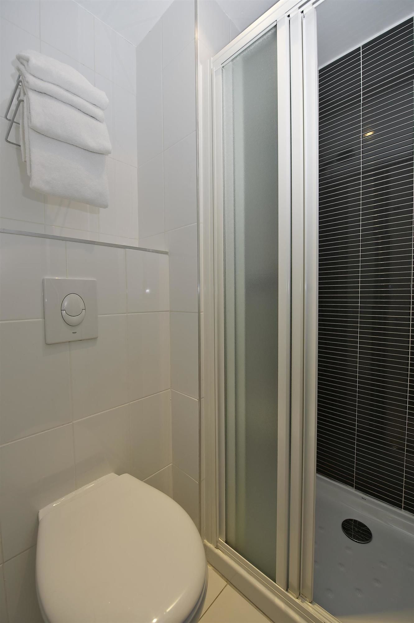 Фото Hotel Kyriad Quimper Sud