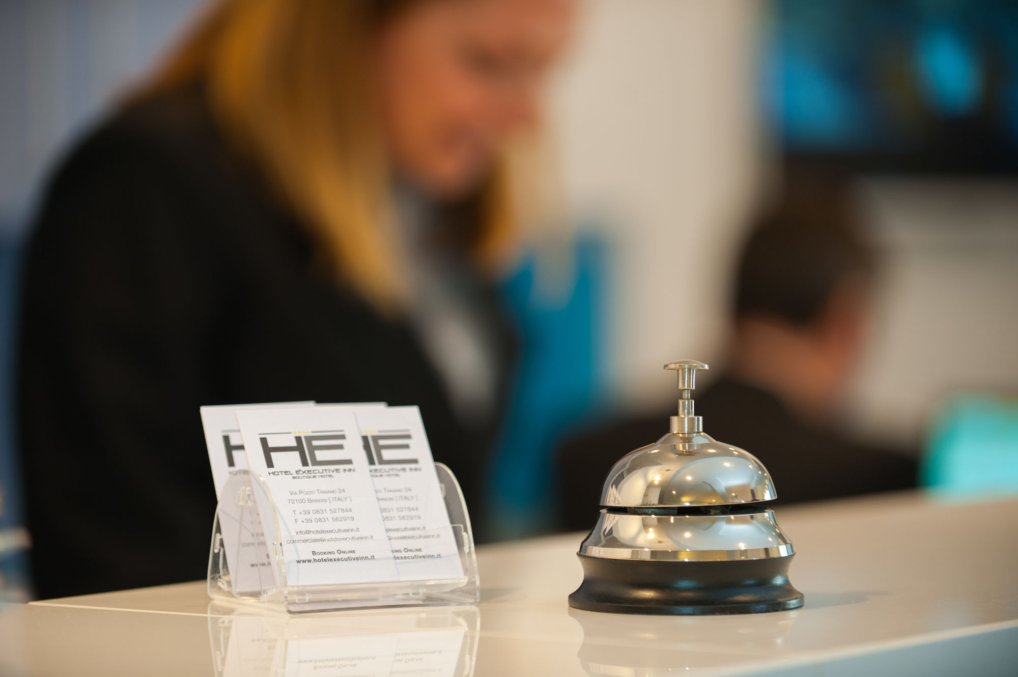 Фото Hotel Executive Inn