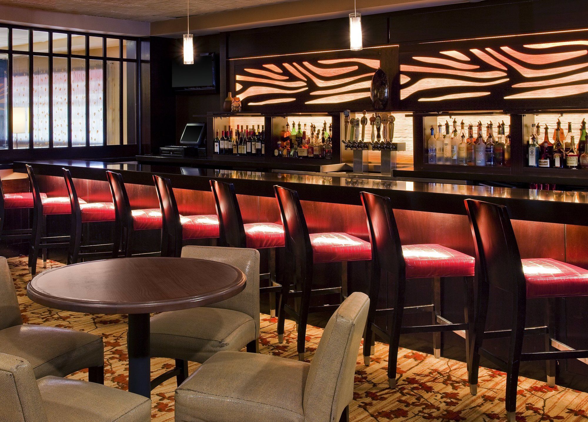 Фото Sheraton Suites Wilmington Downtown