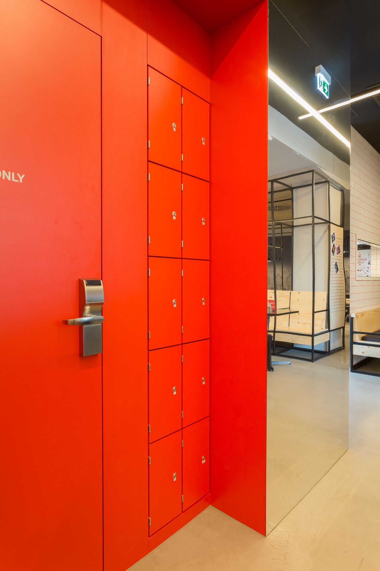 Фото Meininger Hotel Leipzig Hauptbahnhof