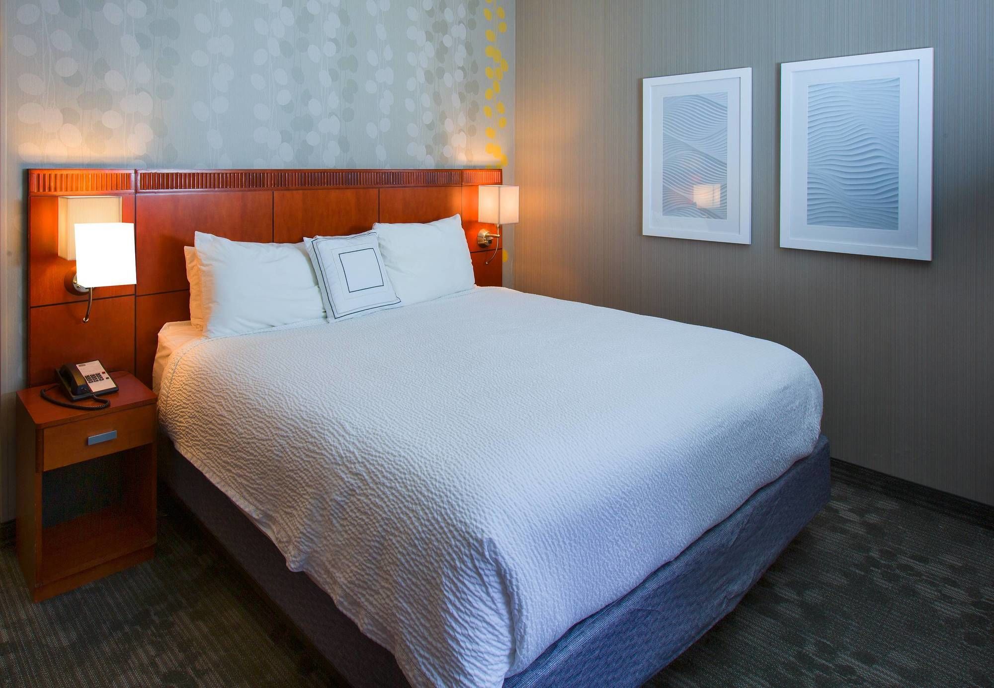 Фото Courtyard by Marriott Portland Tigard