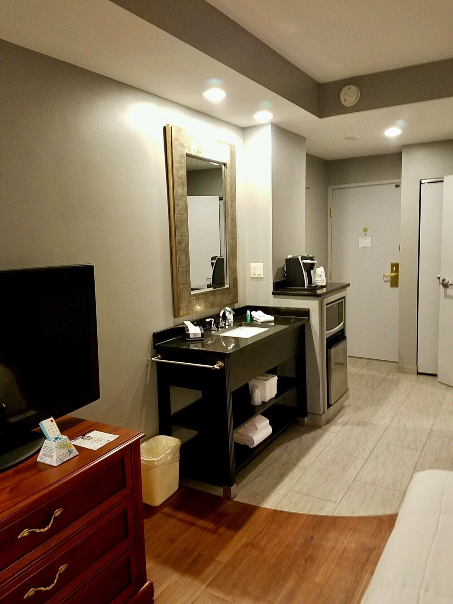 Фото Best Western on the Avenue