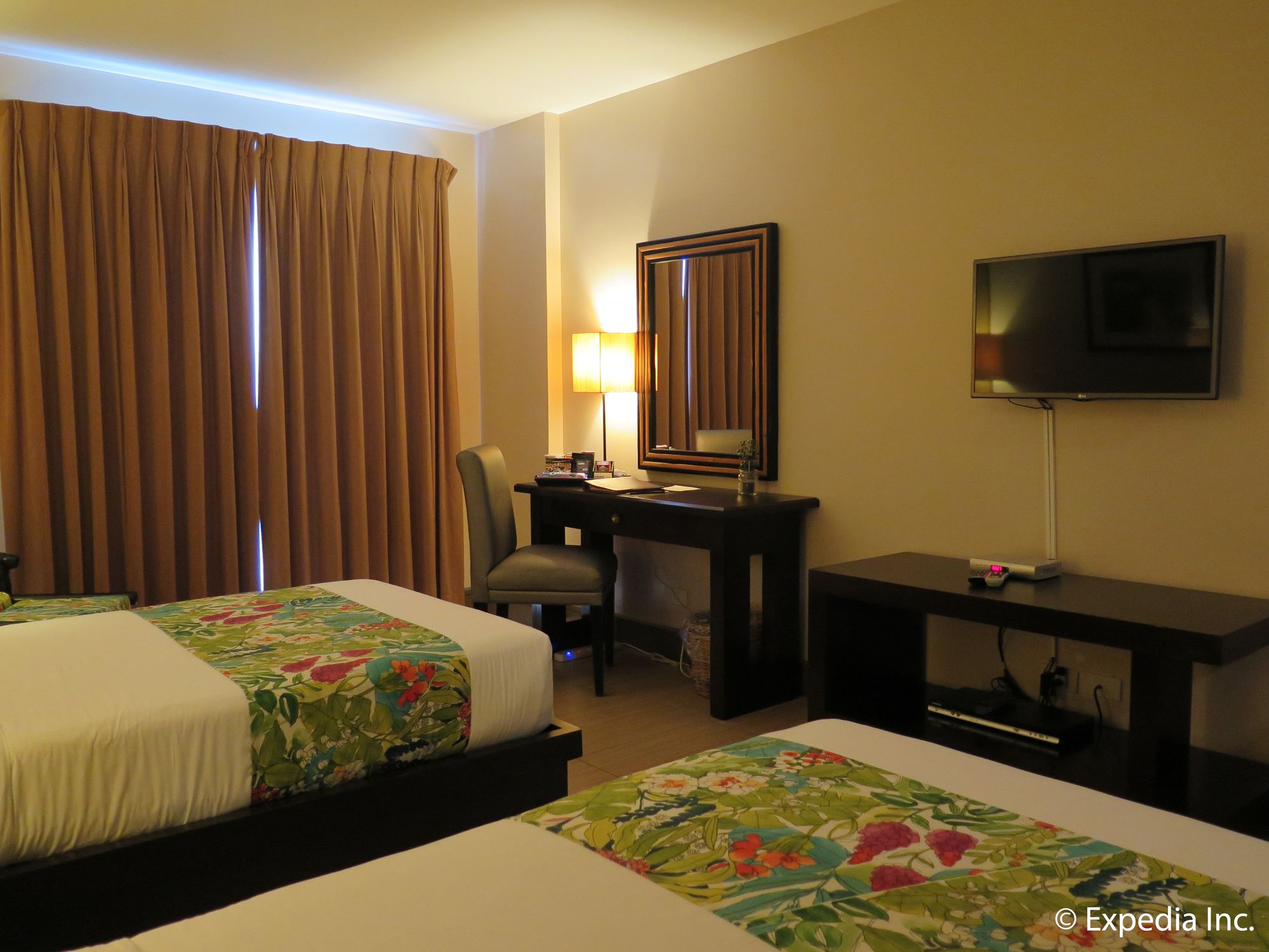 Фото Hotel Kimberly Tagaytay