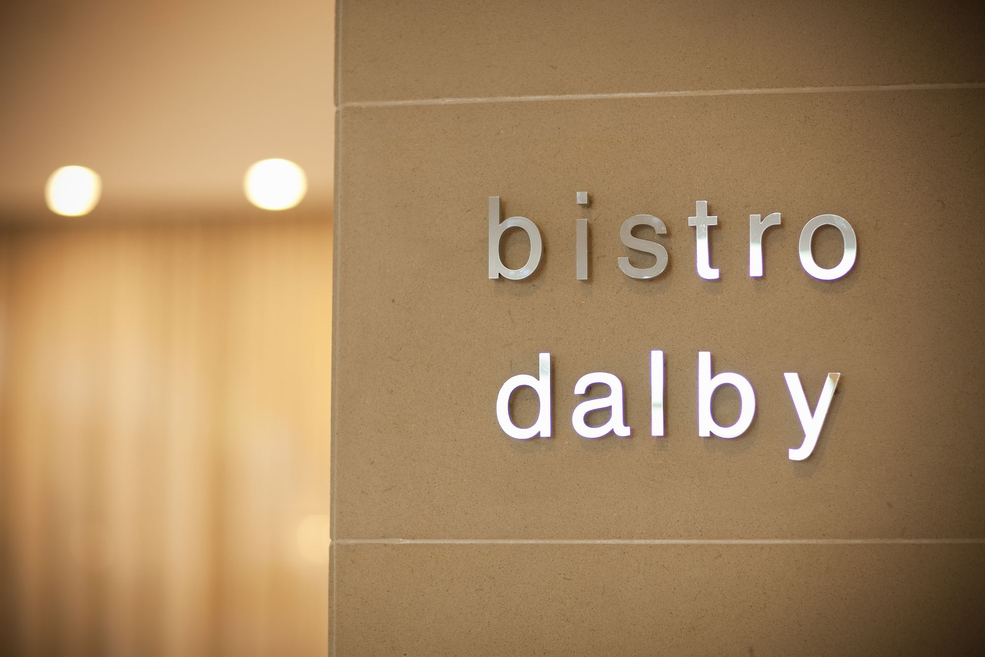 Фото Novotel Newcastle Beach