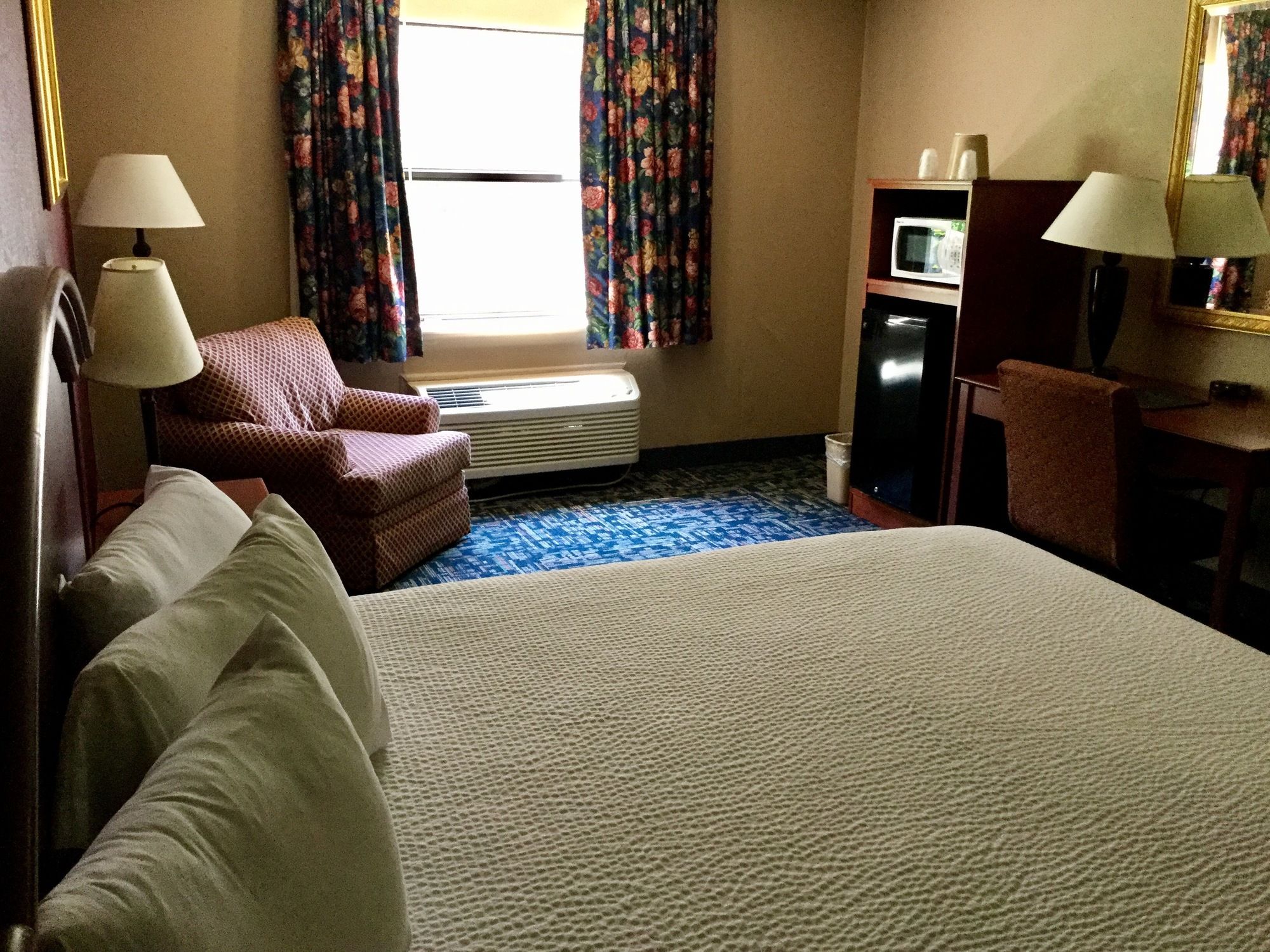 Фото American Inn North Kansas City