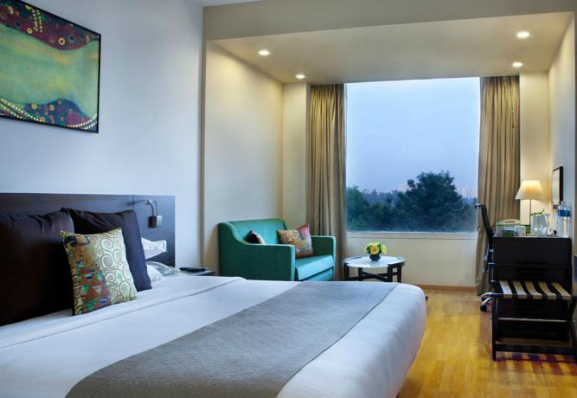 Фото Lemon Tree Hotel Vadodra