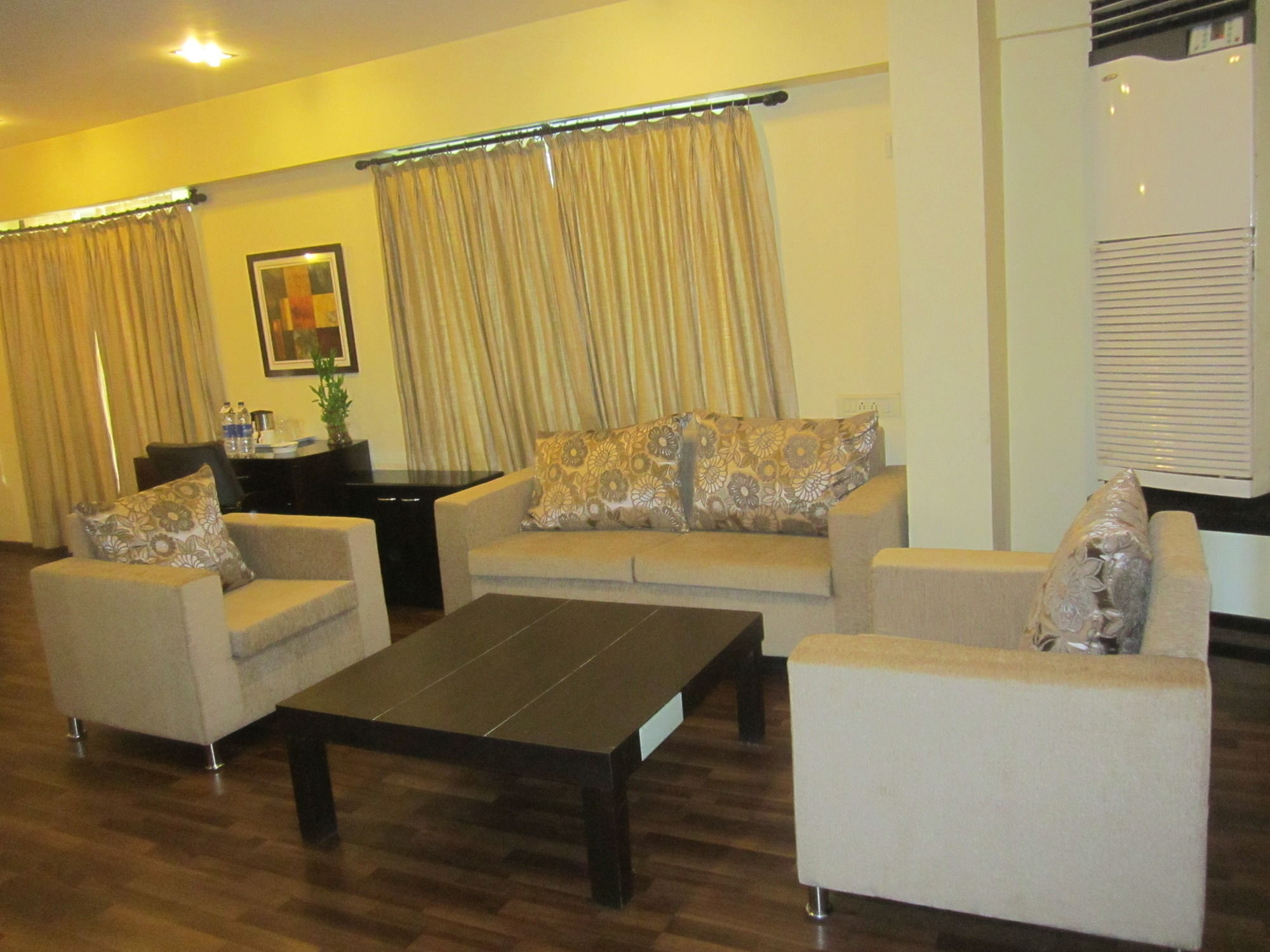 Фото Orritel West