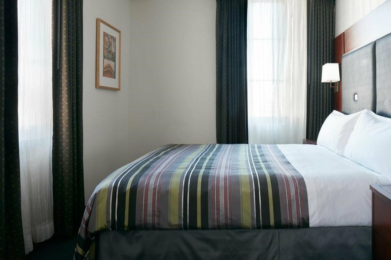 Фото Club Quarters Hotel in Washington Dc