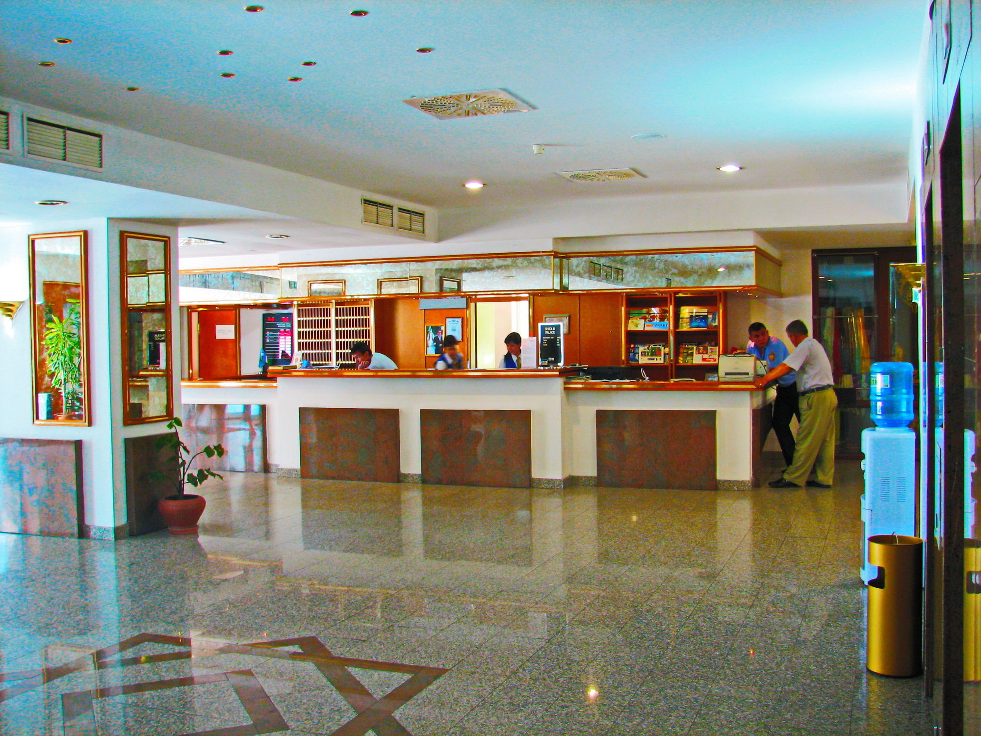 Фото Shodlik Palace