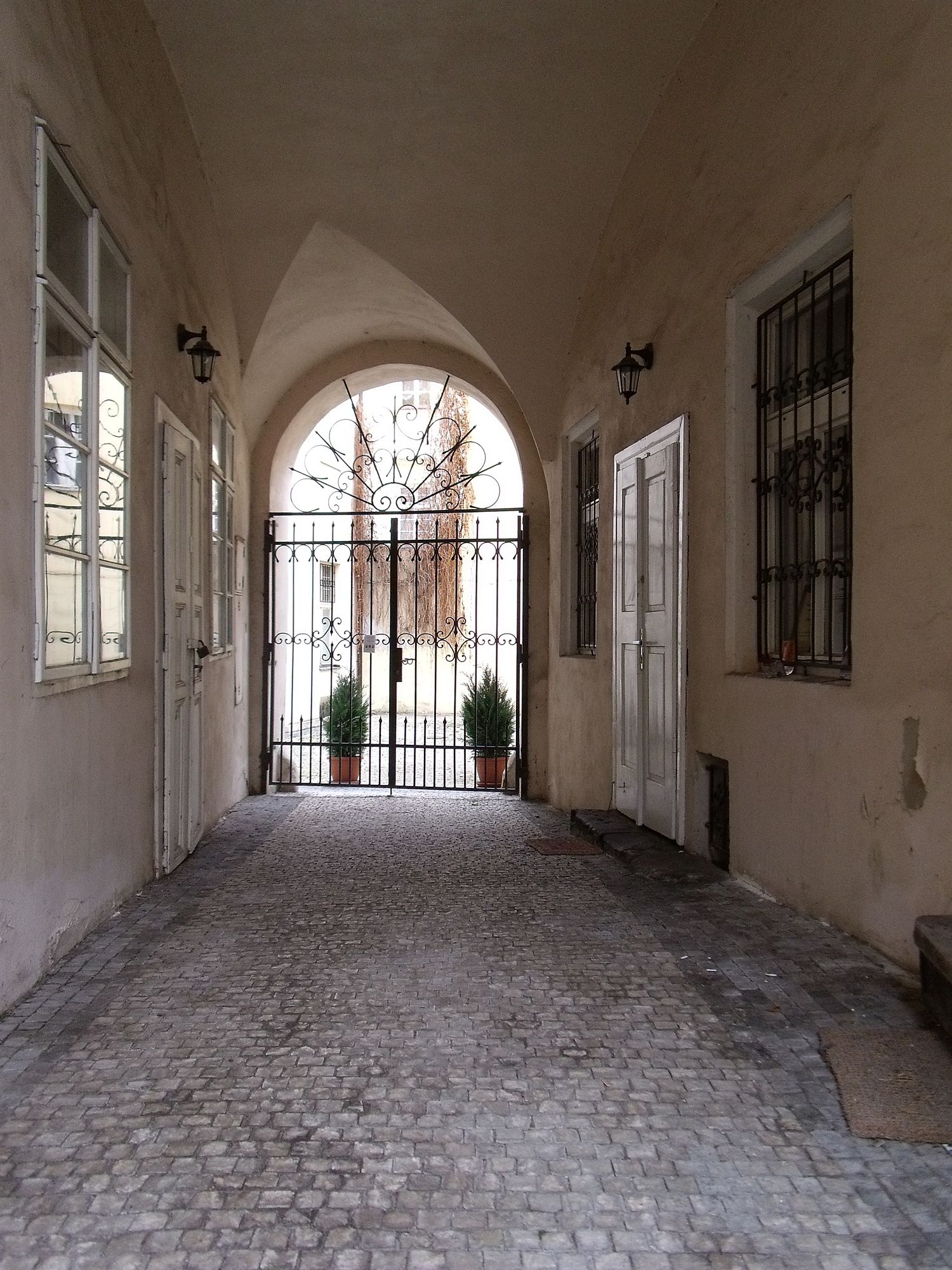 Фото Apartments Tynska 7