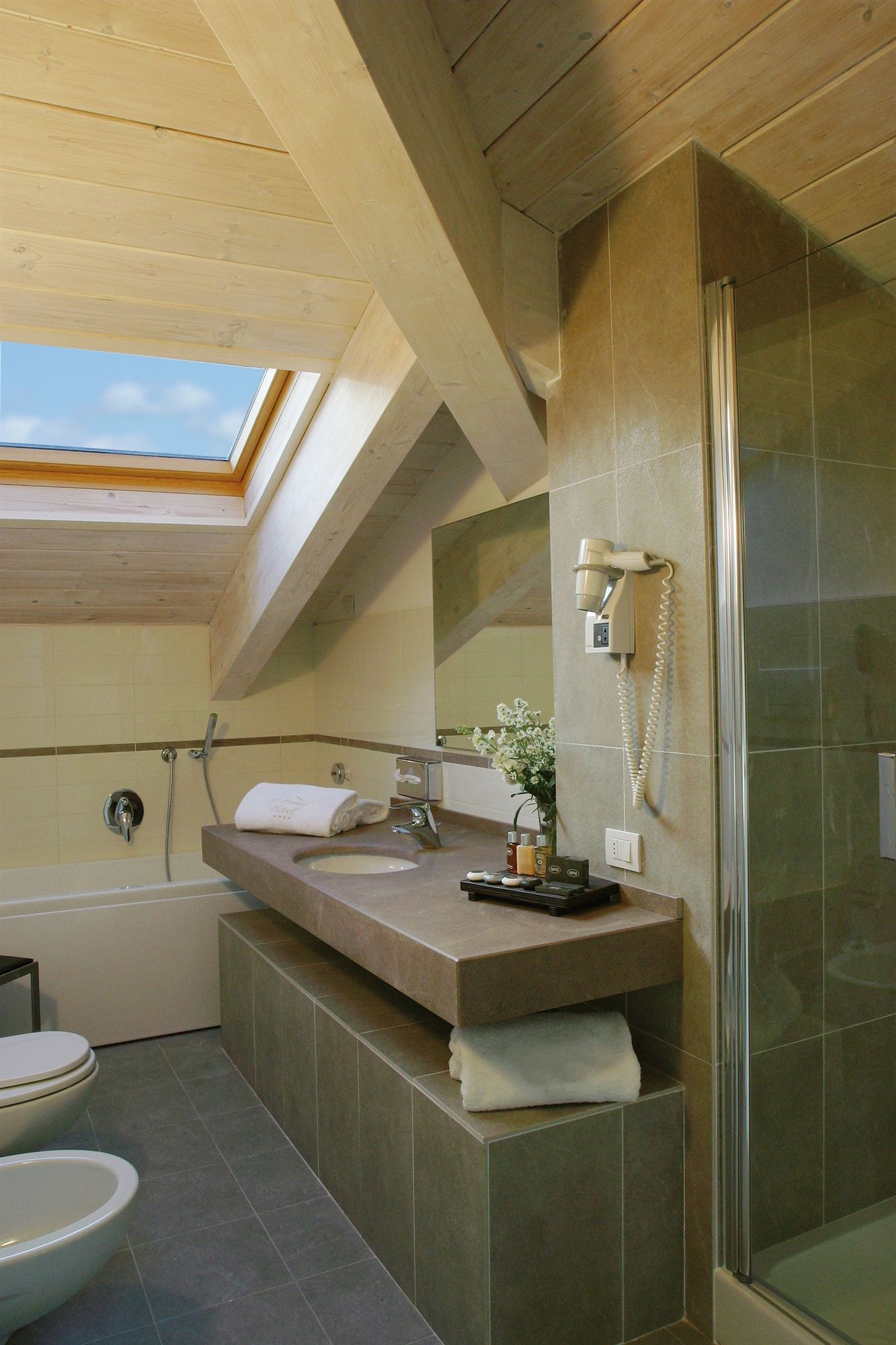 Фото National Hotel