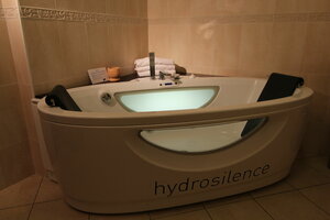 Гостиница Hotel Sovrana & Re Aqva SPA