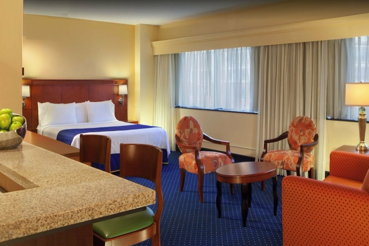 Фото Courtyard by Marriott Arlington Crystal City/Reagan National