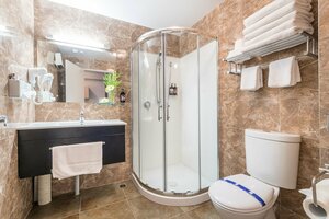 Гостиница Best Western Newmarket Inn & Suites