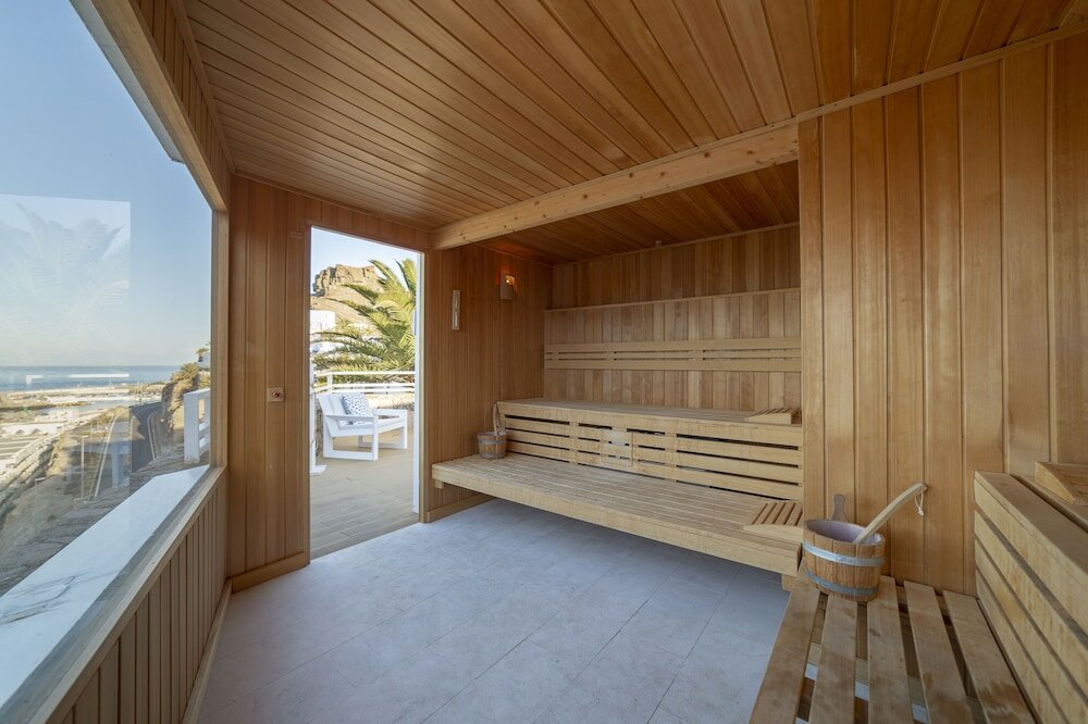 Фото Marina Bayview - Adults Only