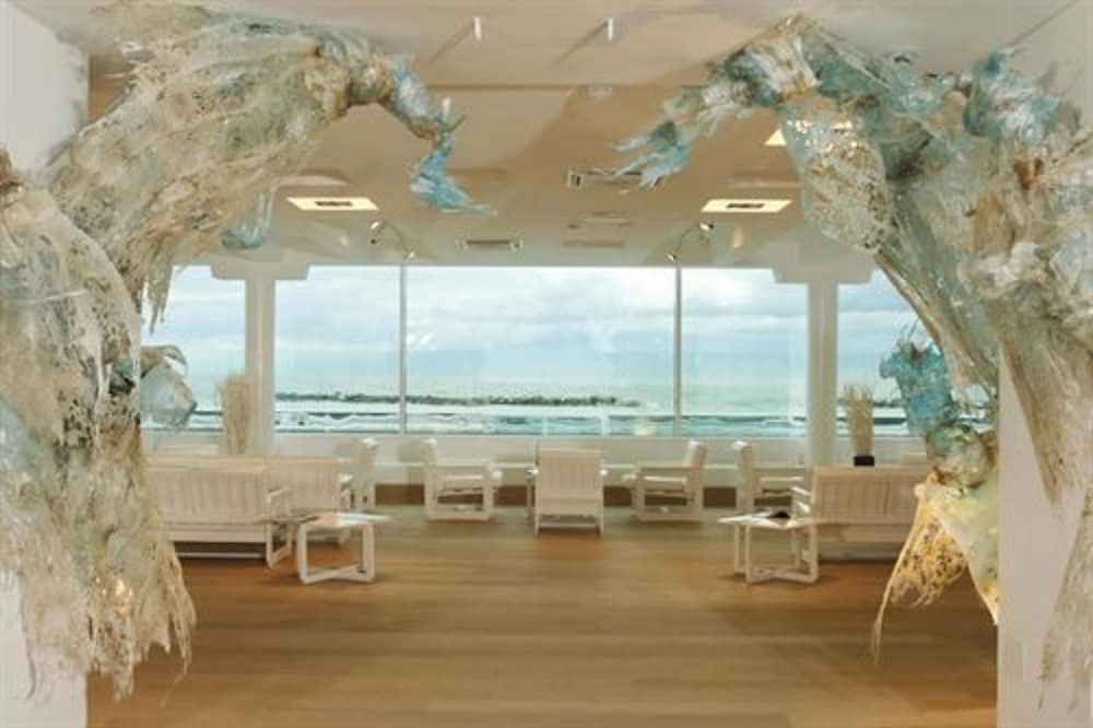 Фото Alexander Museum Palace Hotel