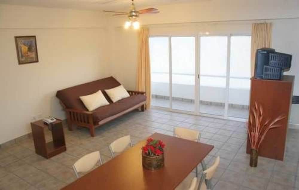 Фото Wilson Apart Hotel