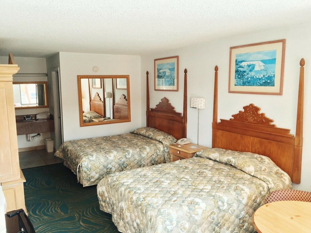 Фото Ambassador Inn