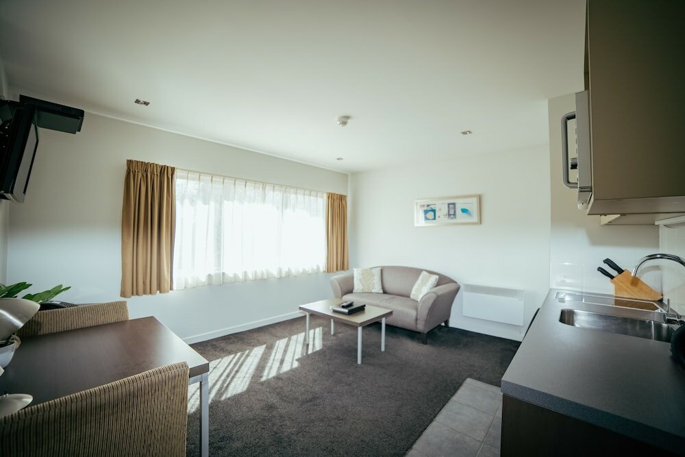 Фото Airport Delta Motel