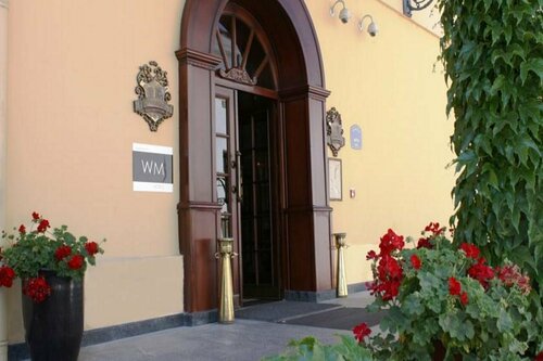 Гостиница Garni Hotel Leopold I в Южно-Бачском округе