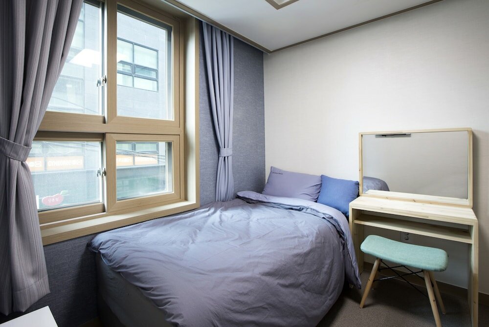 Фото 24guesthouse Sinchon