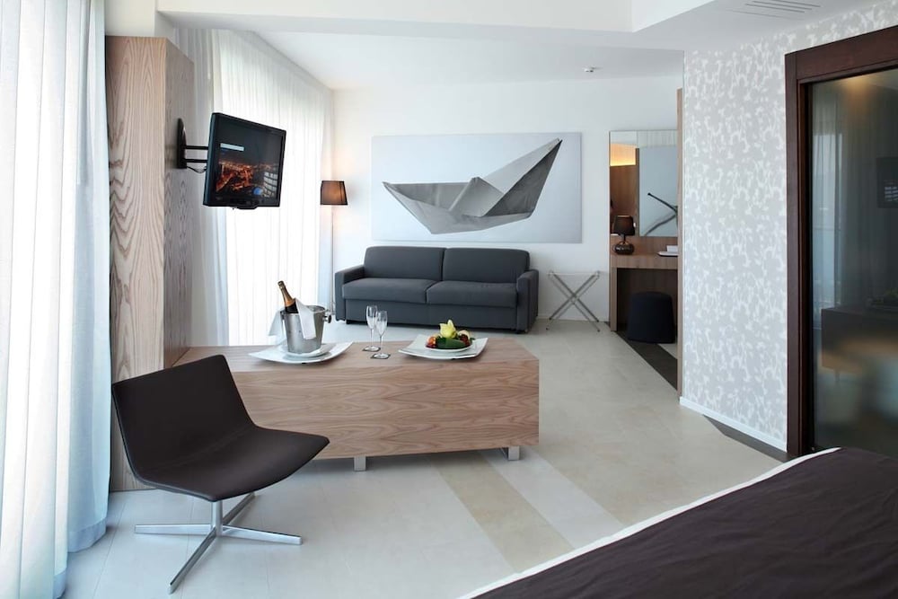 Фото Eolian Milazzo Hotel