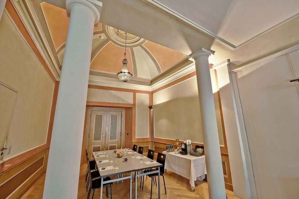 Фото Hotel zum Rüden