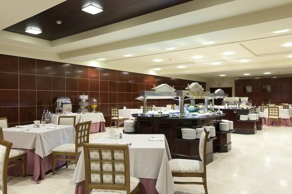 Фото Hotel Badajoz Center