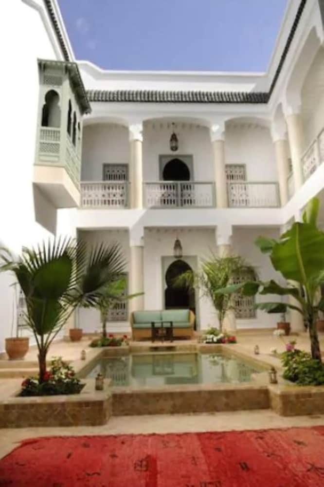 Фото Riad Les Hibiscus