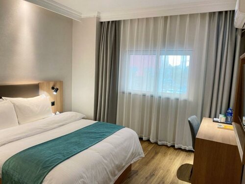 Гостиница GreenTree Inn Liangyungang Donghai New Bus Station Express Hotel