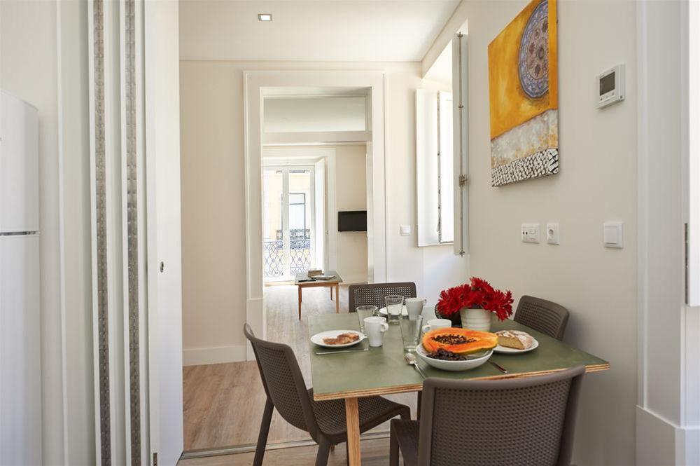 Фото Portugal Ways Santos Design Apartments