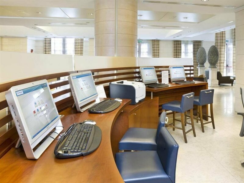 Фото Sheraton Parco De Medici Rome