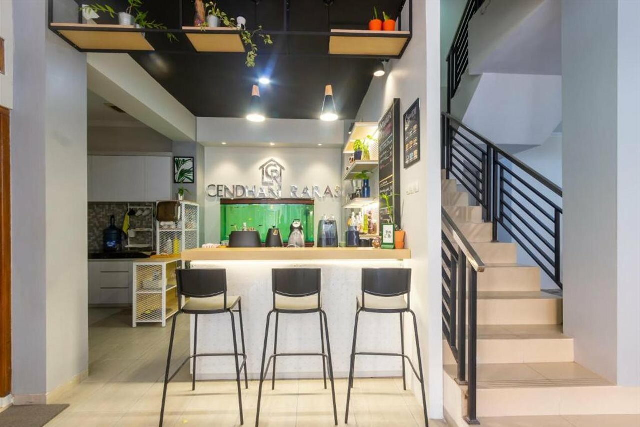 Фото Super Oyo Collection O 3280 Cendhani Raras