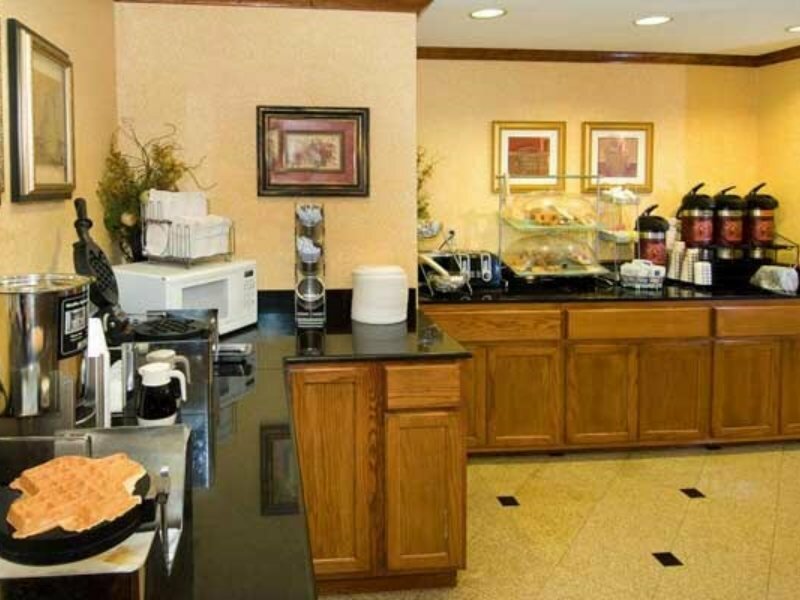 Фото Best Western Alamo Suites