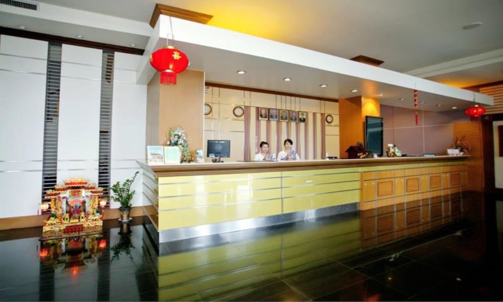 Фото Arawan Riverside Hotel