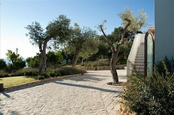 Фото Baia Delphis Resort