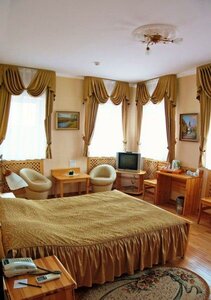 Yurevskaya (Sovetskaya ploshchad, 1), hotel