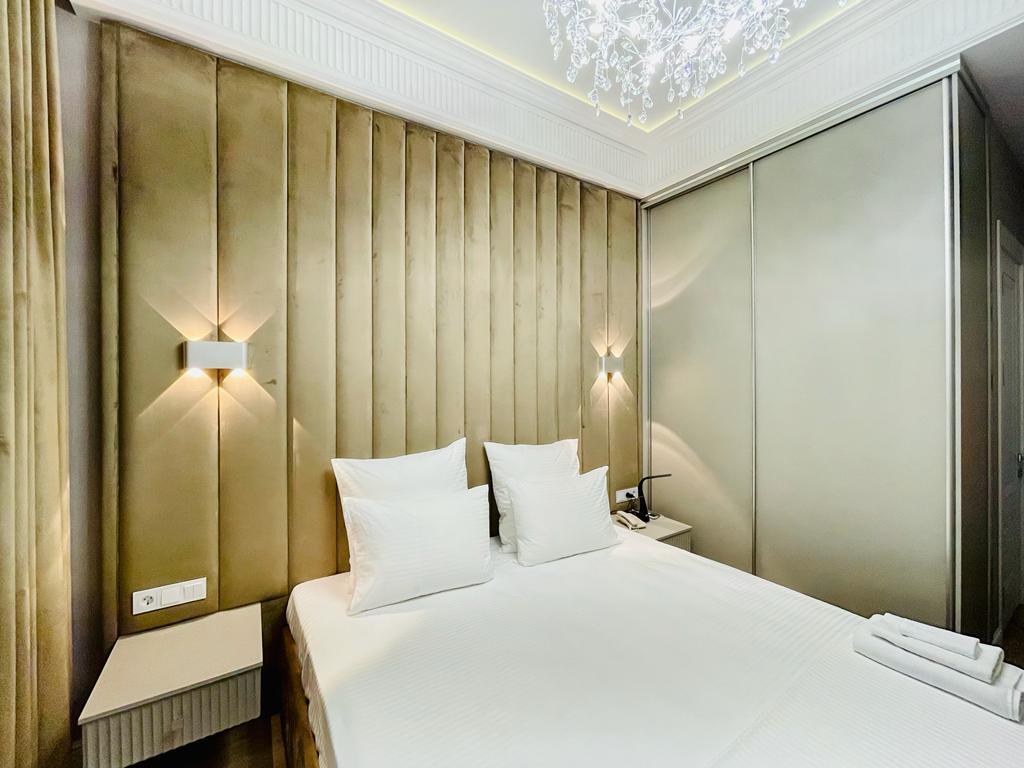 Фото Параллель