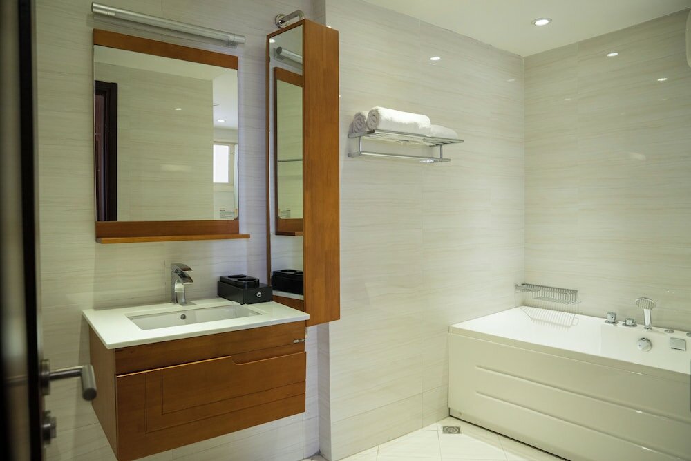 Фото Viet Vuong Building Ha Noi Capital