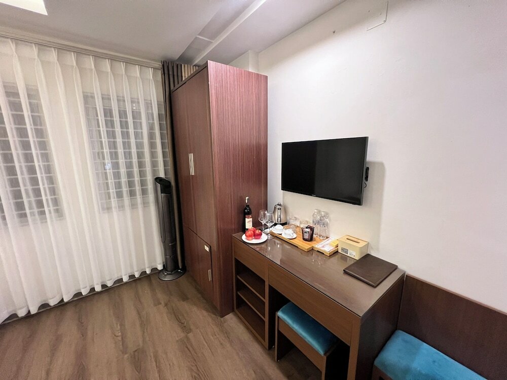 Фото 239 Hotel by RedDoorz