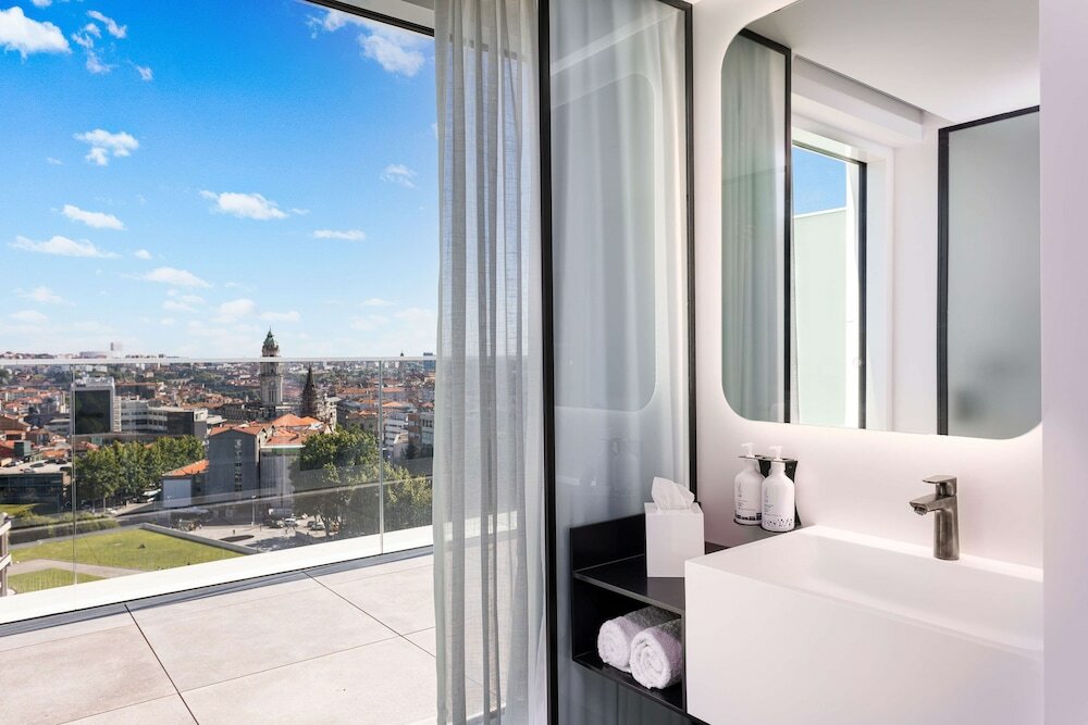 Фото Yotel Porto
