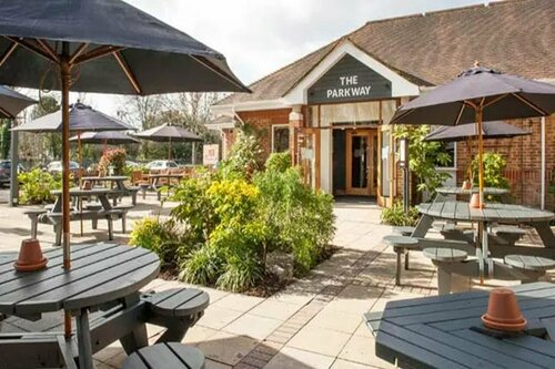 Гостиница Premier Inn Guildford North A3 в Гилфорде