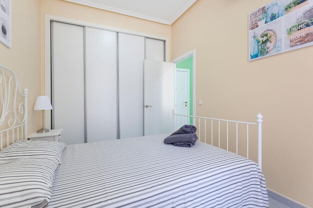 Фото Sunny Urban Apt. Historic District - Sol