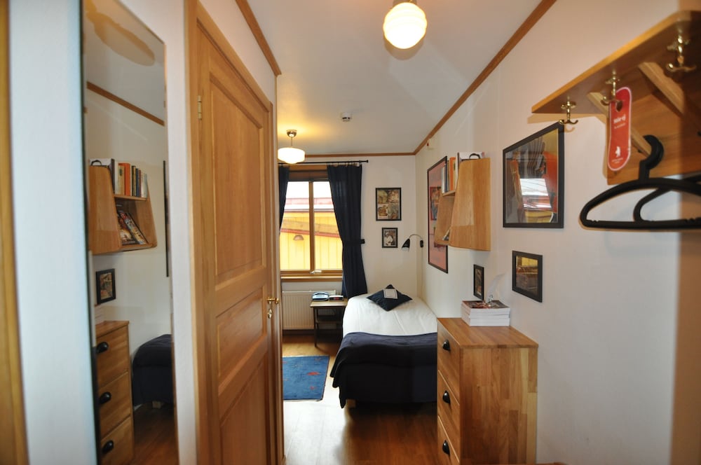 Фото Hotell Gästis